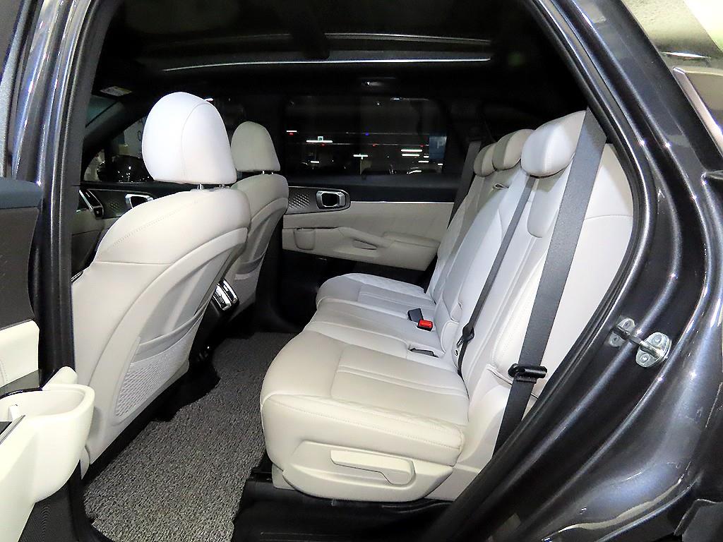 KIA Sorento - Vista 7