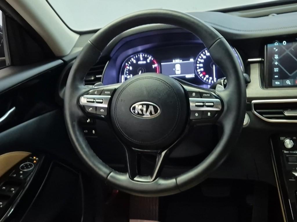 KIA K7 - Vista 9