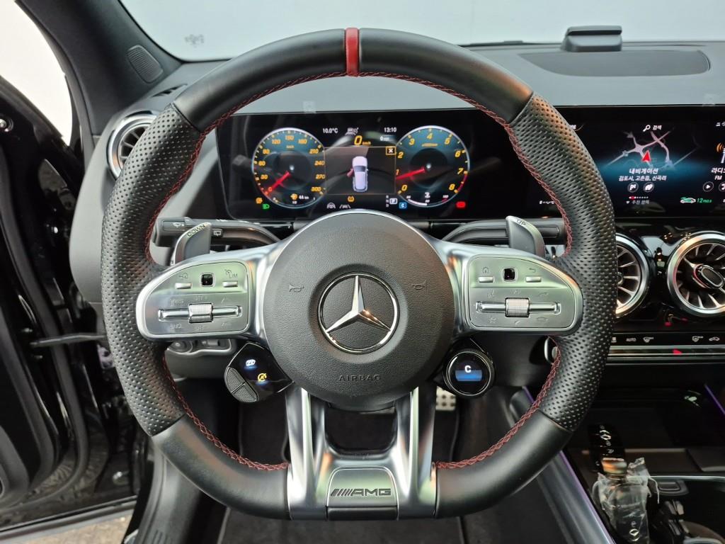 Mercedes Benz GLA Class - Vista 9