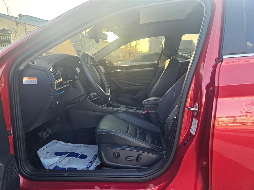 Volkswagen Jetta - Vista 10