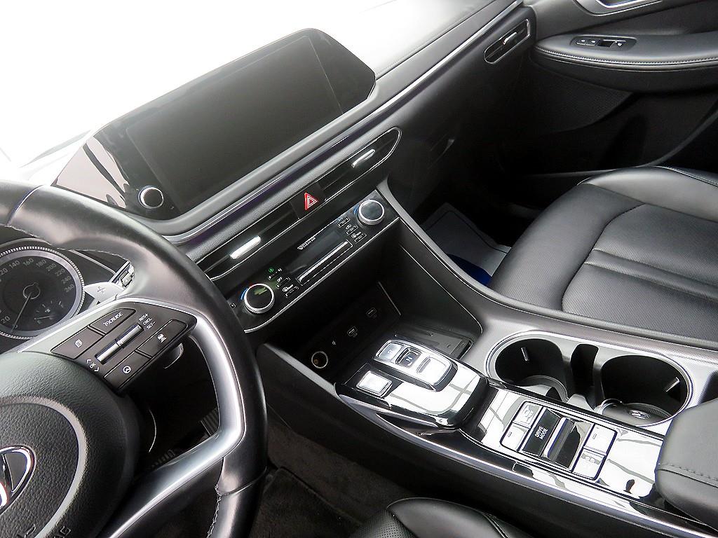 HYUNDAI Sonata - Vista 11