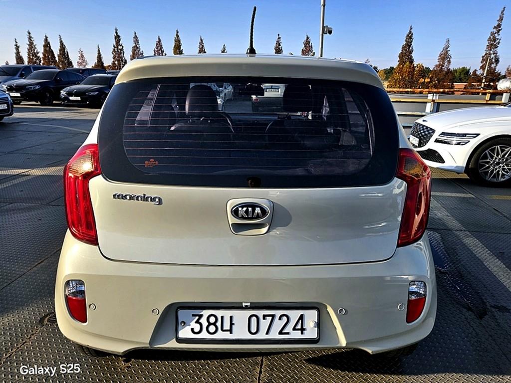 KIA Morning - Vista 5