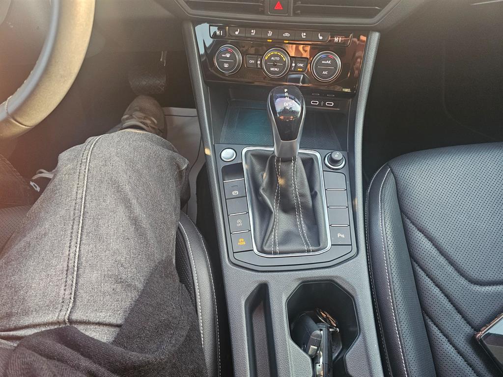 Volkswagen Jetta 2023 Rojo - Importación desde Corea - HF Imports Iquique - Foto 16