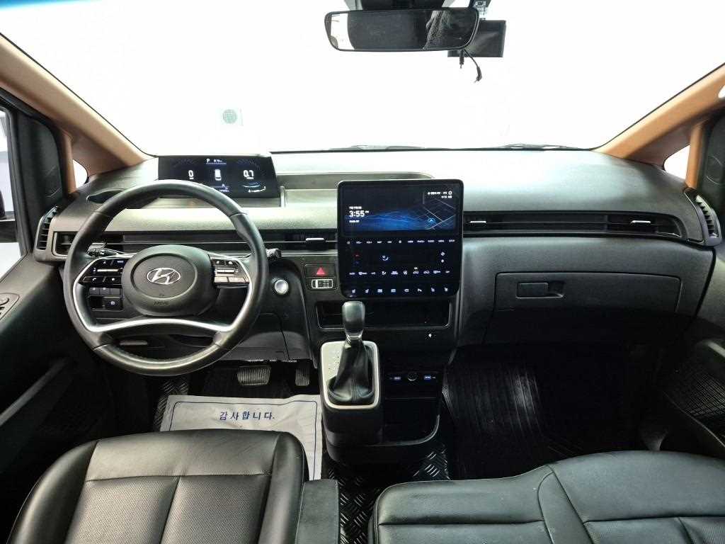 HYUNDAI Staria - Vista 7