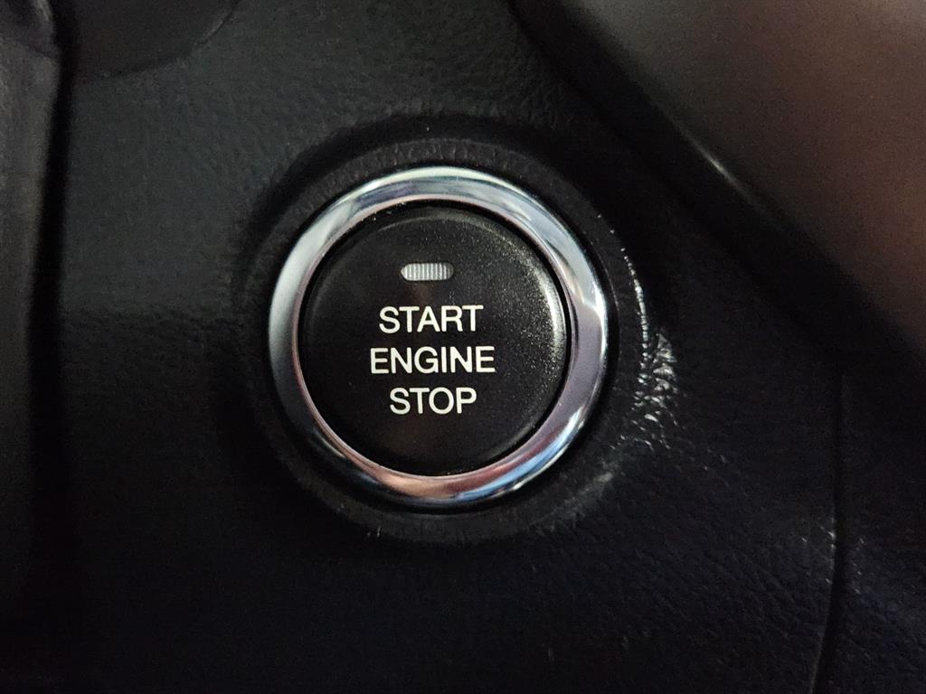 Ssangyong Tivoli - Vista 12