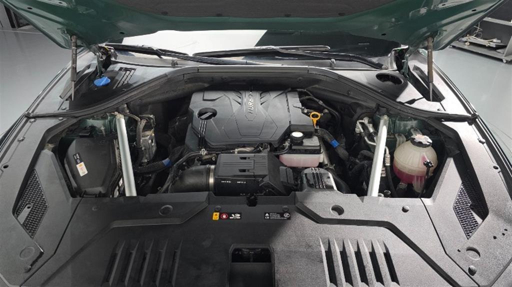 Genesis GV70 - Vista 6