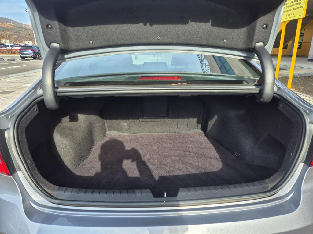 HYUNDAI Sonata - Vista 8