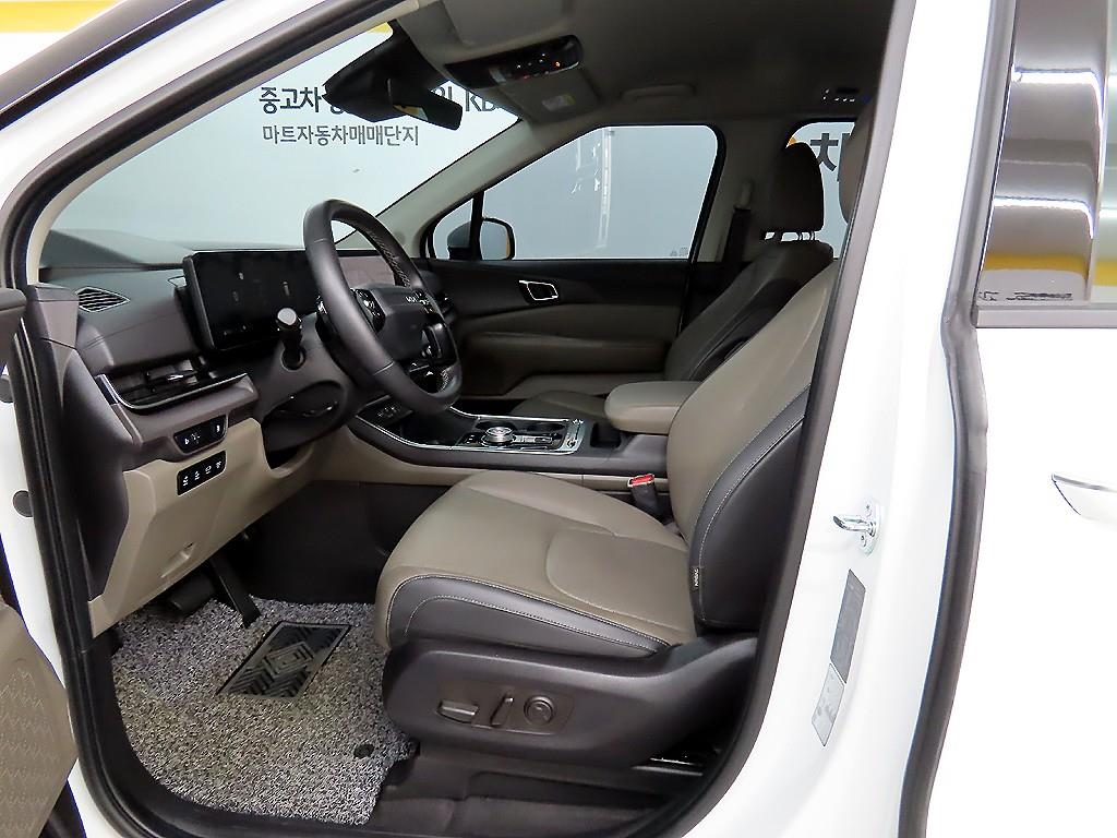 KIA Carnival - Vista 5