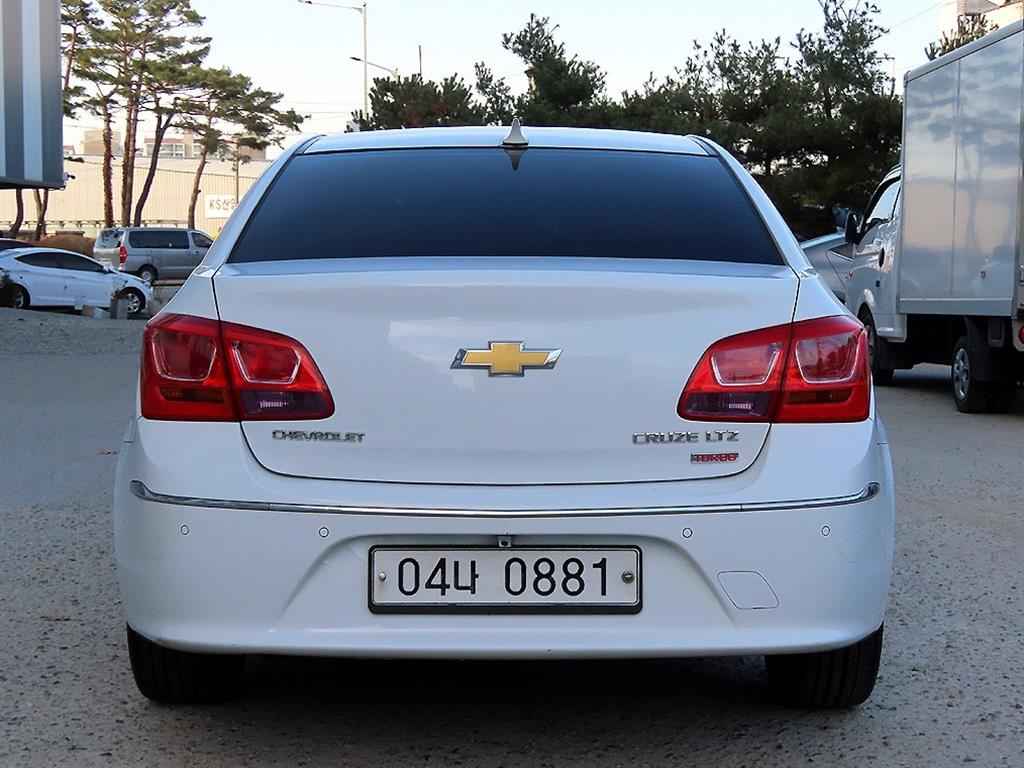 Chevrolet Cruise - Vista 4