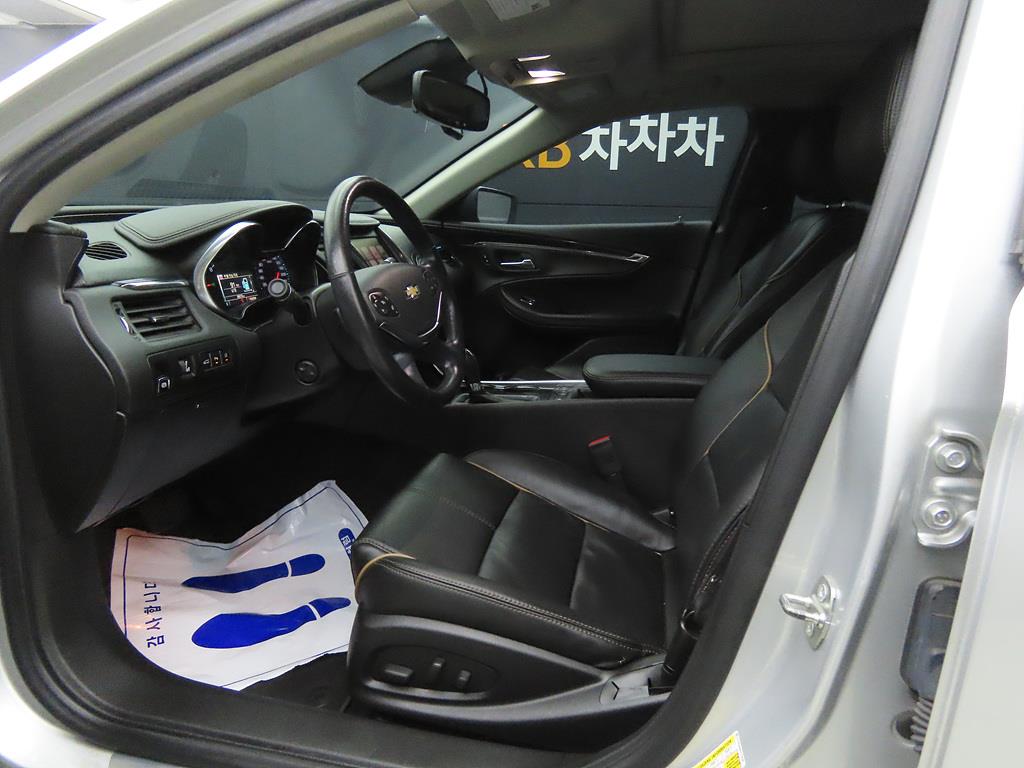 Chevrolet Impala - Vista 5