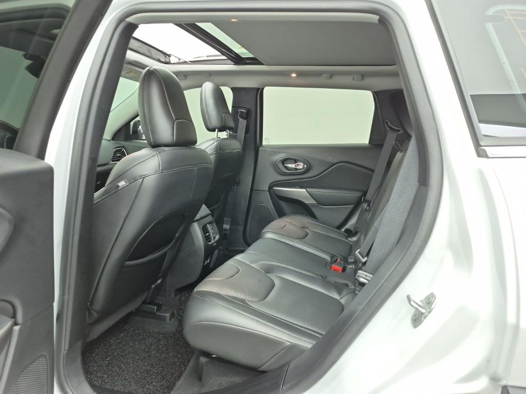 Jeep Cherokee - Vista 12