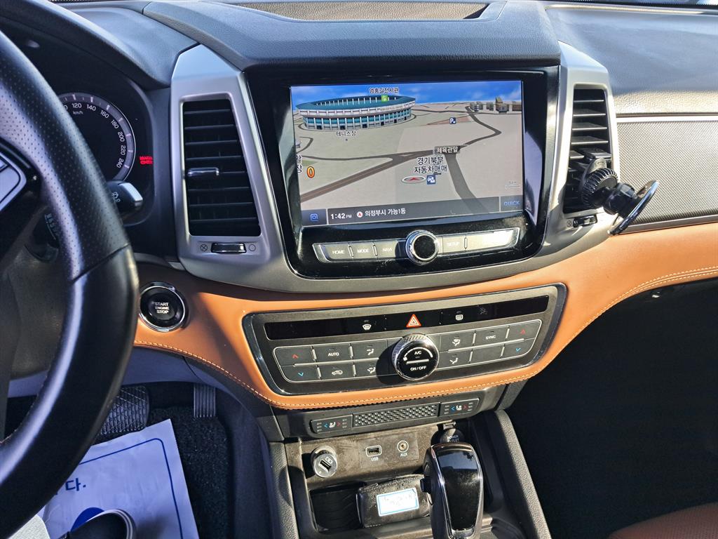 Ssangyong Rexton - Vista 8