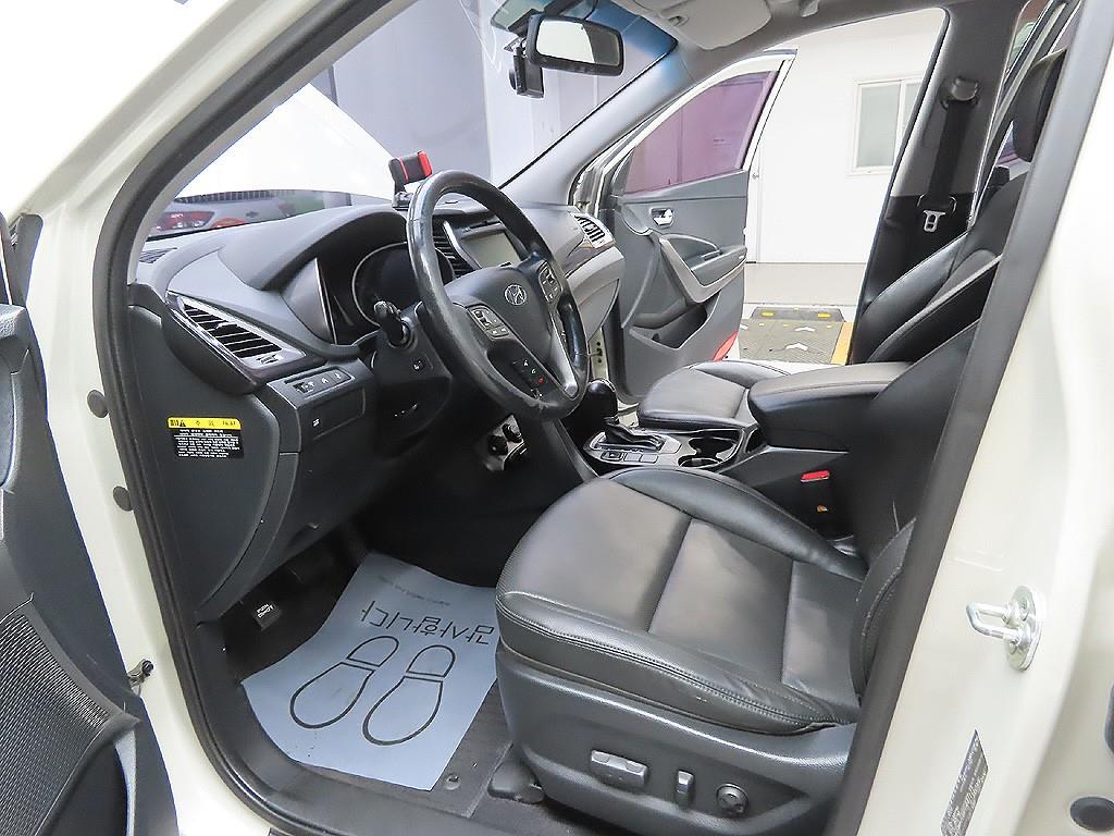 HYUNDAI Santa Fe 2015 the color of pearl - Importación desde Corea - HF Imports Iquique - Foto 11