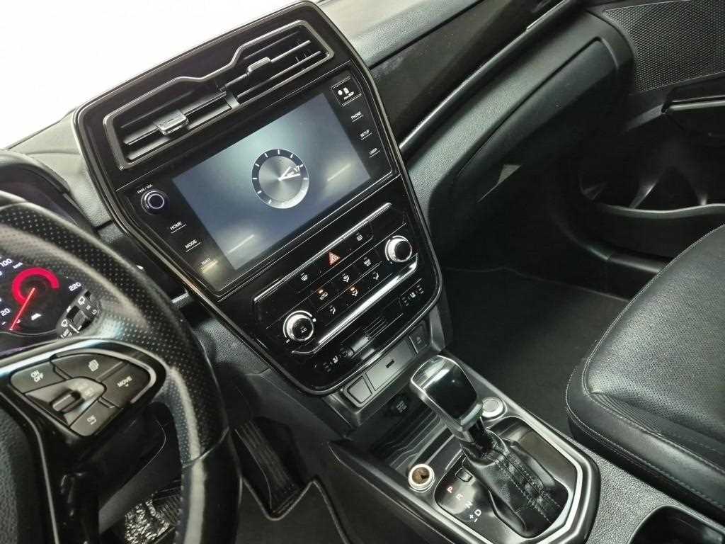 Ssangyong Tivoli - Vista 10