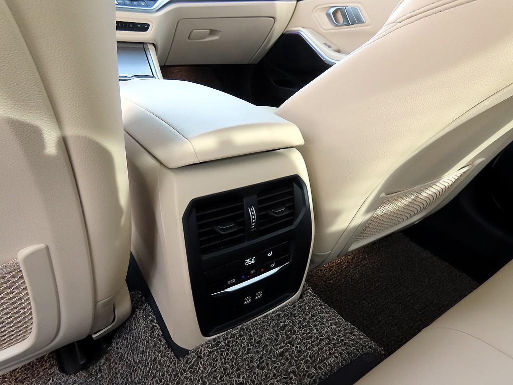 BMW 3 series 2022 Blanco - Importación desde Corea - HF Imports Iquique - Foto 17