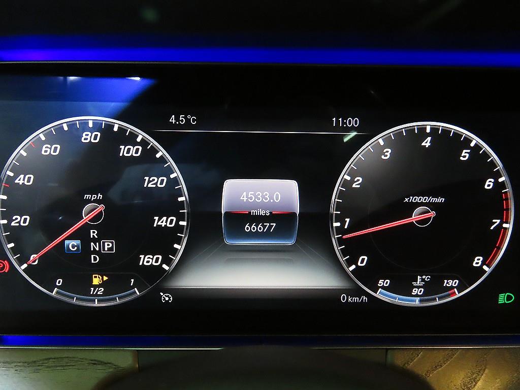 Mercedes Benz E class - Vista 9