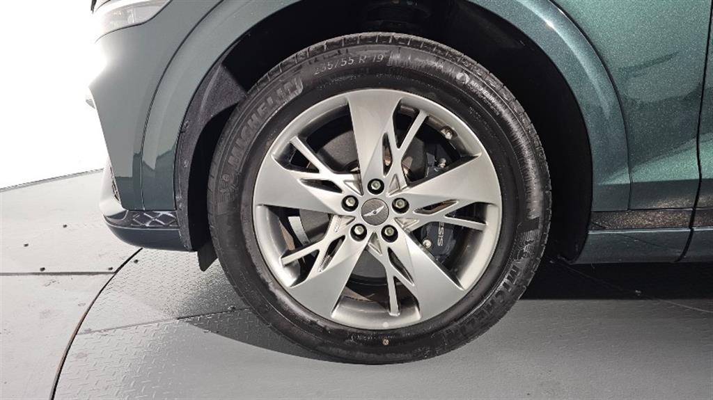 Genesis GV70 - Vista 5