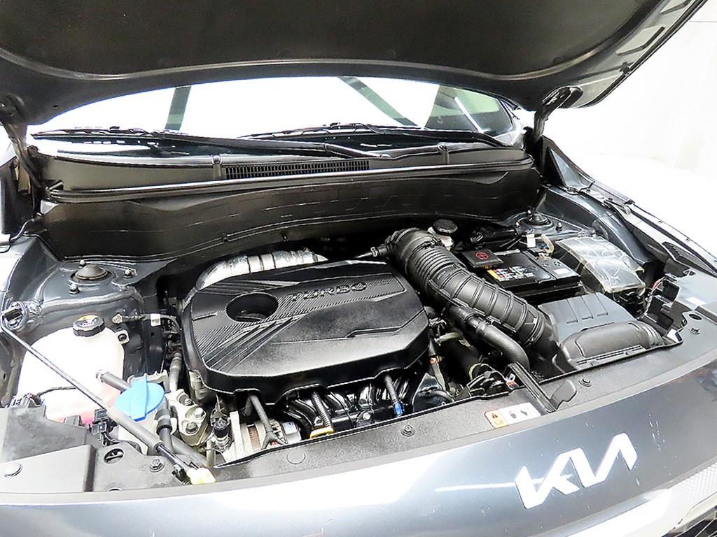 KIA Seltos 2022 Gris - Importación desde Corea - HF Imports Iquique - Foto 18