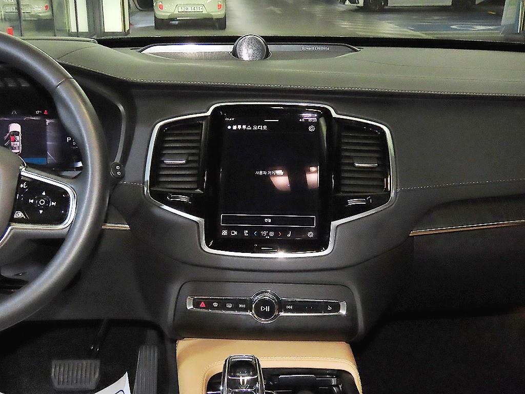 Volvo XC90 - Vista 11