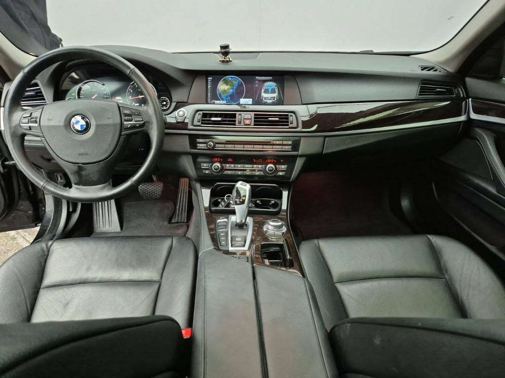 BMW 5 Series - Vista 5