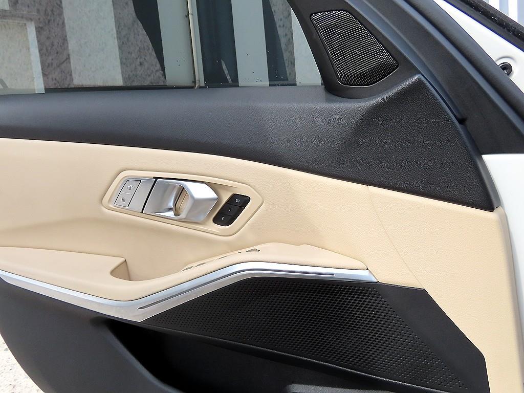 BMW 3 series - Vista 12