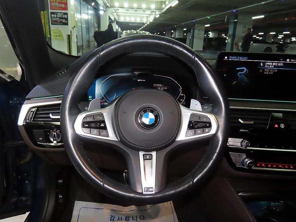 BMW 5 Series - Vista 8