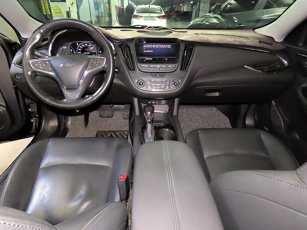 Chevrolet Malibu - Vista 10