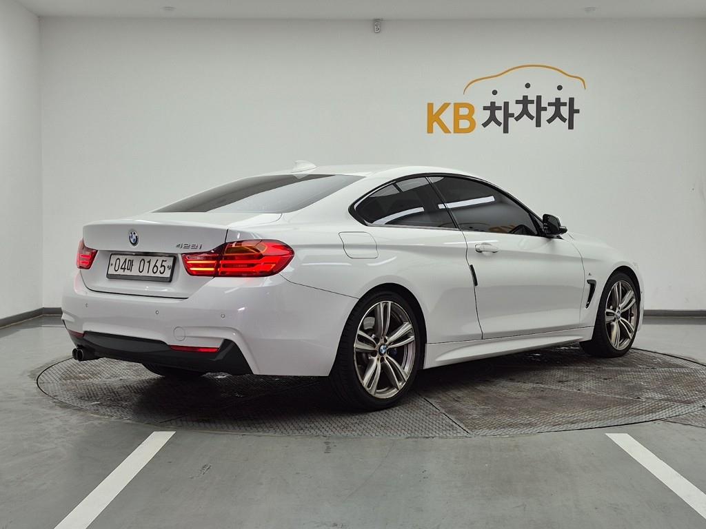 BMW 4 Series - Vista 4
