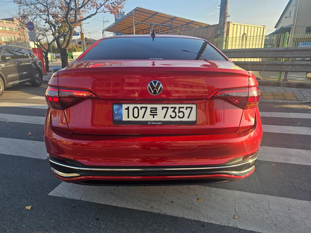 Volkswagen Jetta - Vista 5