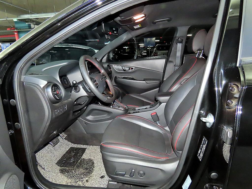 HYUNDAI Kona - Vista 6