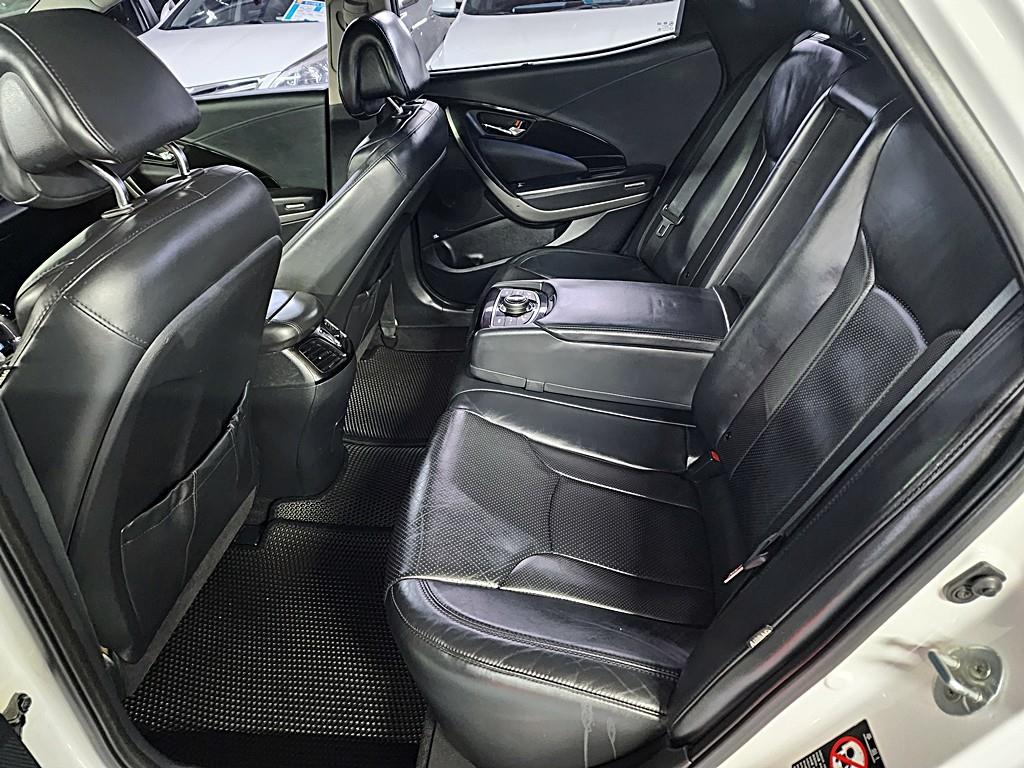 HYUNDAI Grandeur - Vista 12