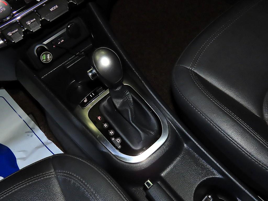 KIA Pride - Vista 12