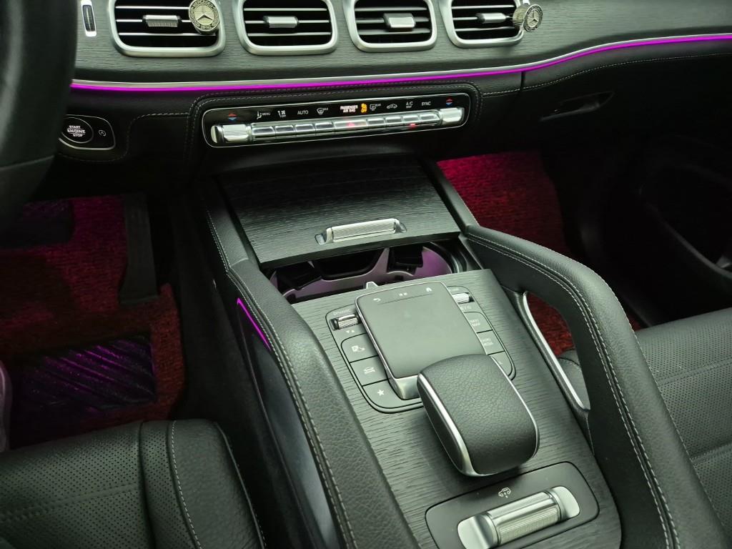 Mercedes Benz GLE Class - Vista 10