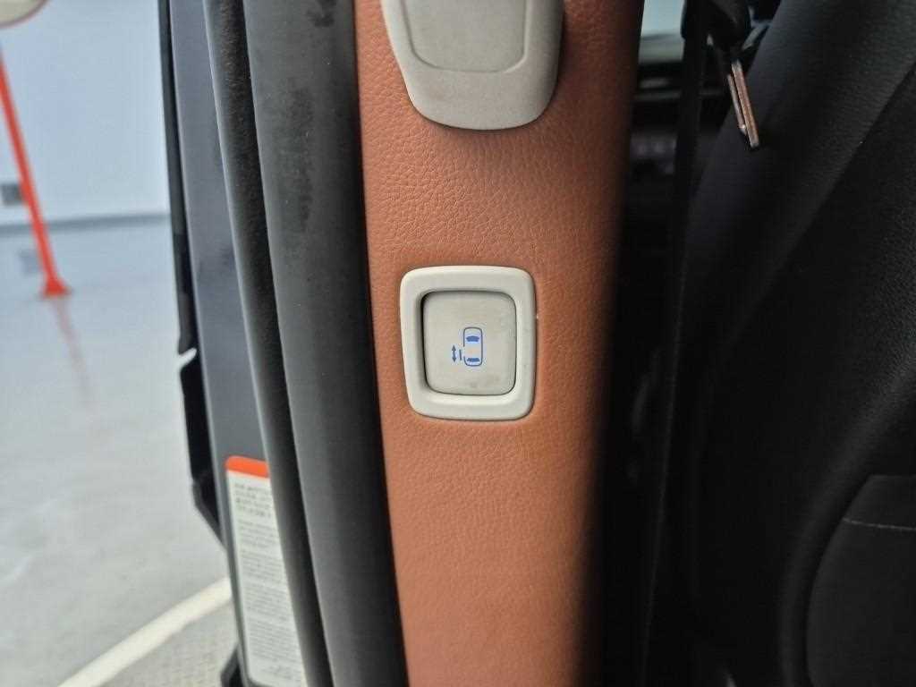 HYUNDAI Staria 2023 Gris - Importación desde Corea - HF Imports Iquique - Foto 19