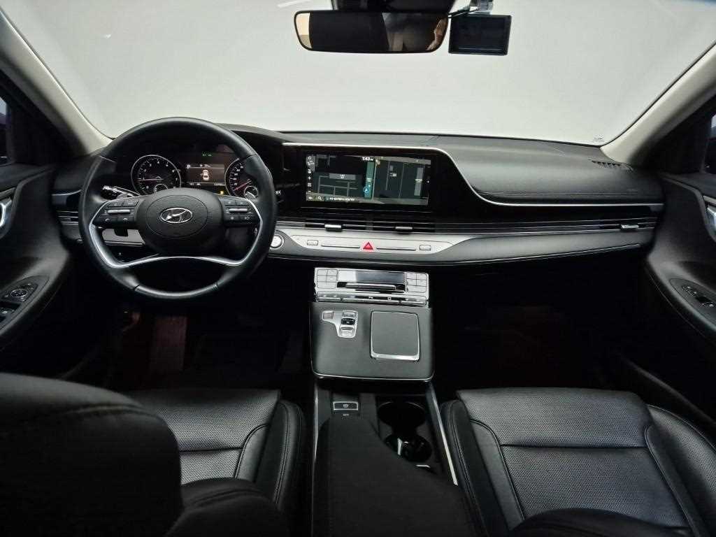 HYUNDAI Grandeur - Vista 7