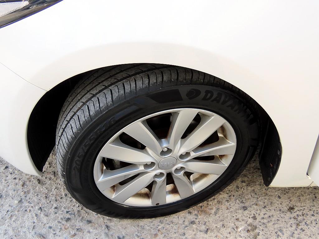 KIA K3 2015 Blanco - Importación desde Corea - HF Imports Iquique - Foto 18