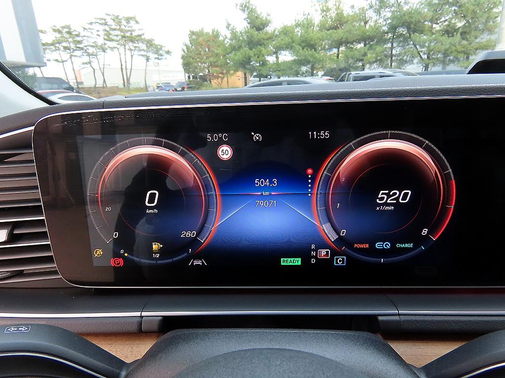 Mercedes Benz GLE Class - Vista 9