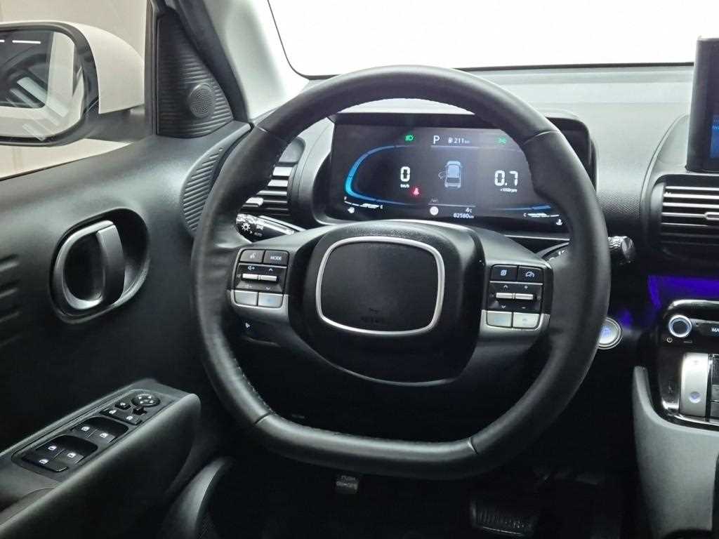 HYUNDAI Casper - Vista 9