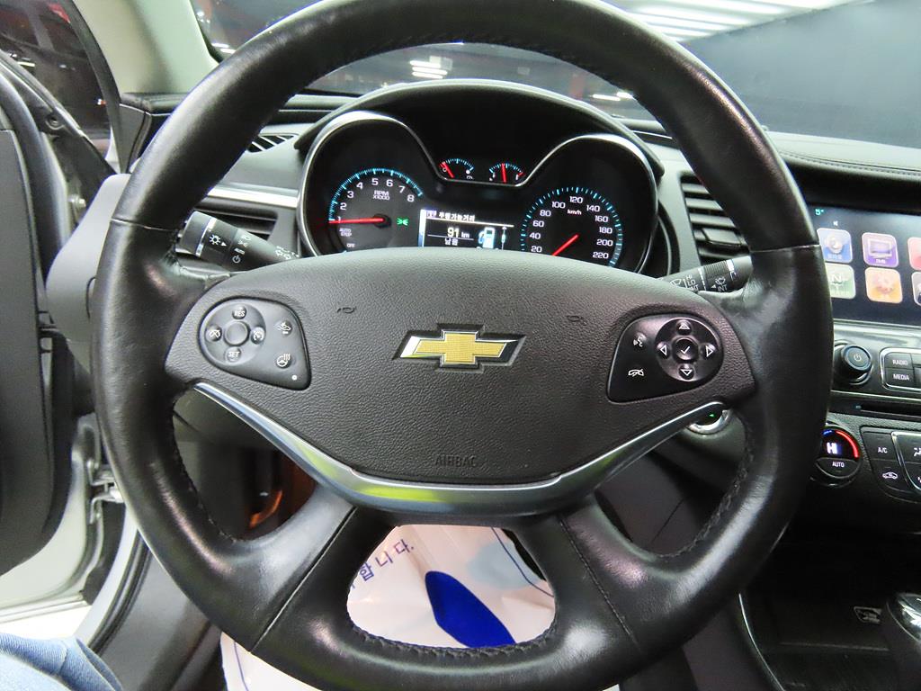 Chevrolet Impala - Vista 8