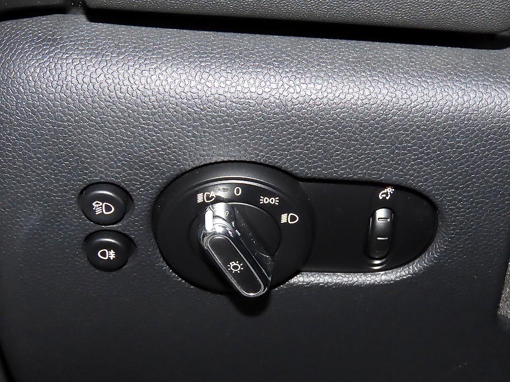 Mini Cooper Convertible - Vista 12