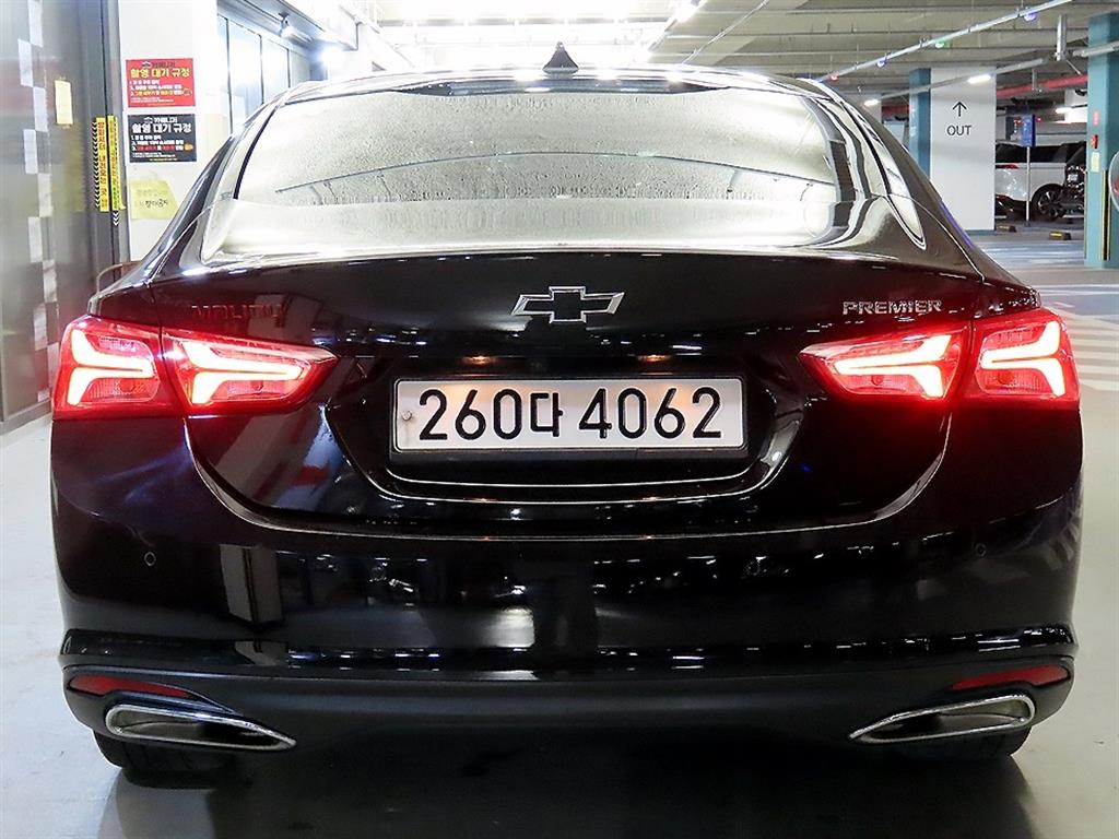 Chevrolet Malibu - Vista 5