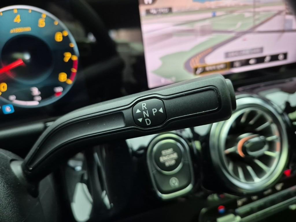 Mercedes Benz GLA Class - Vista 8