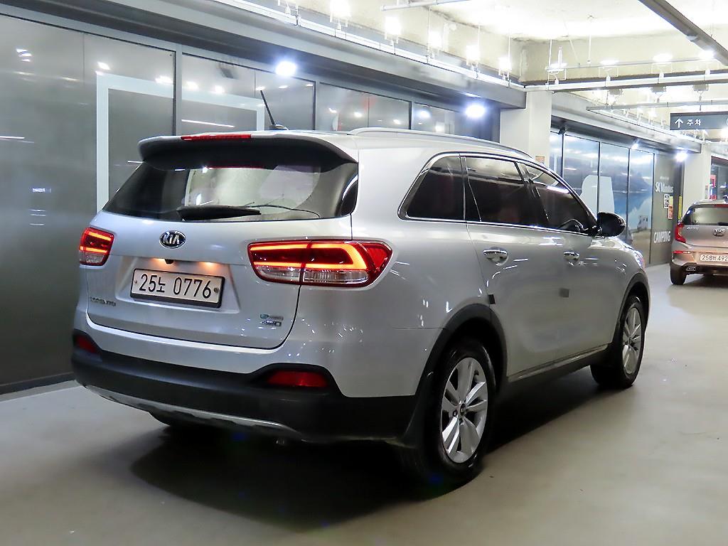 KIA Sorento - Vista 4