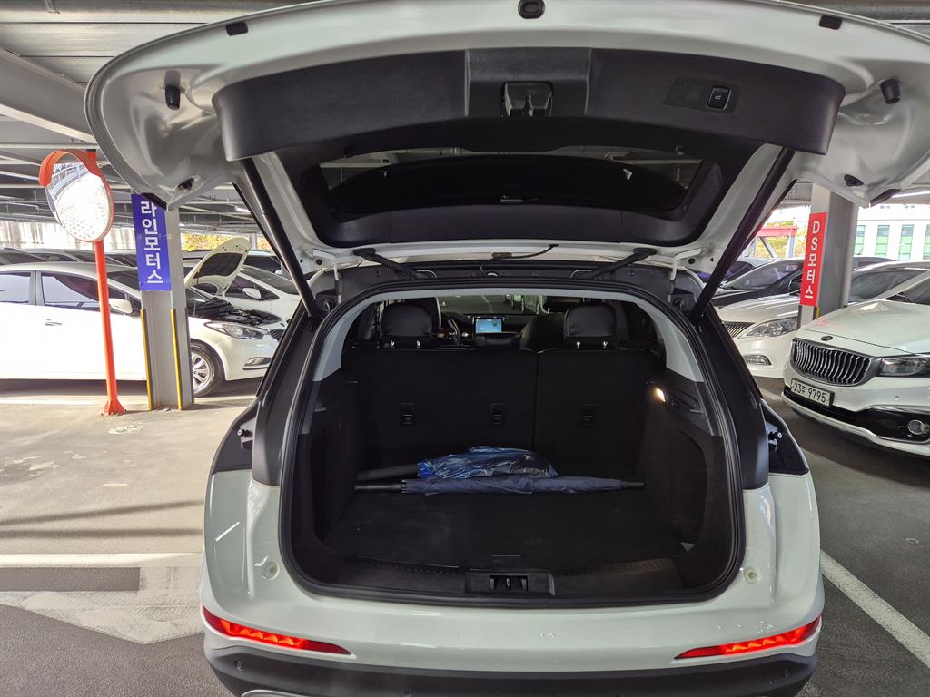 Lincoln Corsair 2022 Blanco - Importación desde Corea - HF Imports Iquique - Foto 13