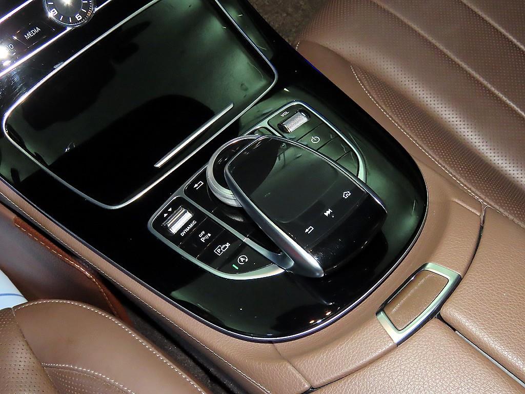 Mercedes Benz E class 2019 Gris - Importación desde Corea - HF Imports Iquique - Foto 13