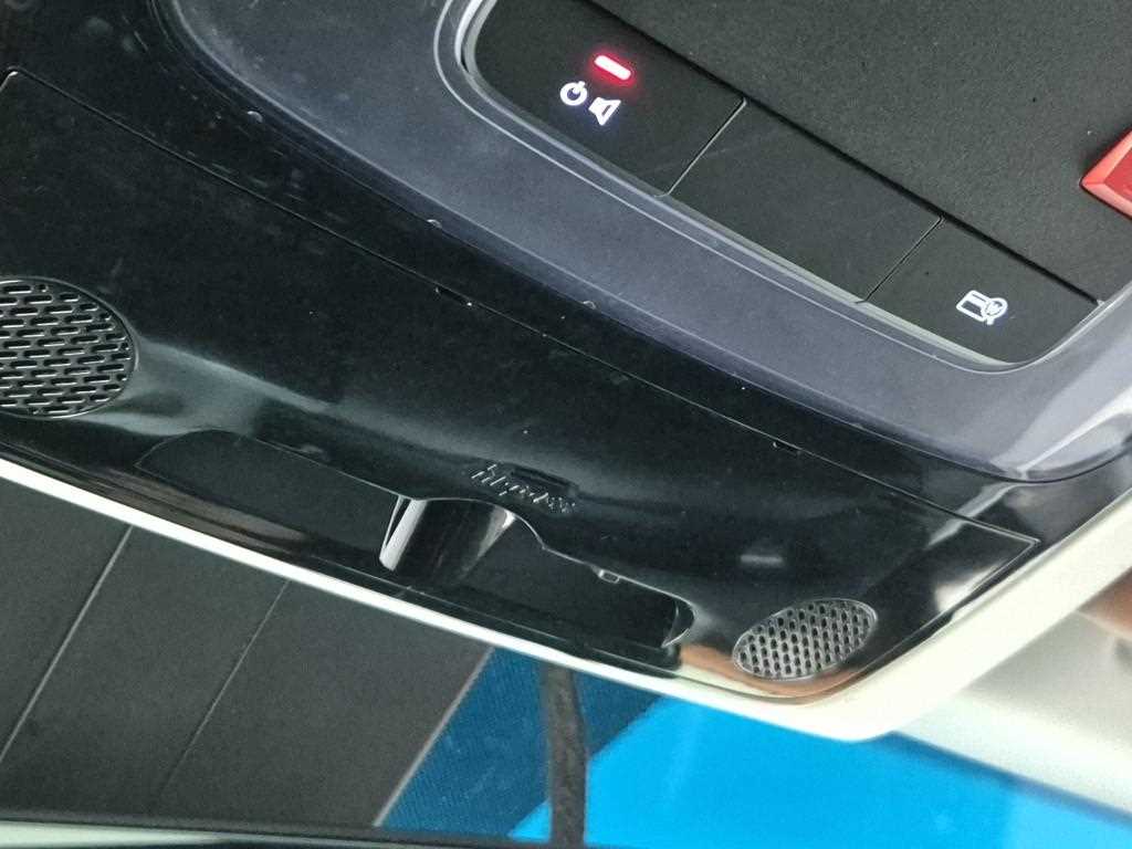 HYUNDAI Staria 2023 Gris - Importación desde Corea - HF Imports Iquique - Foto 16