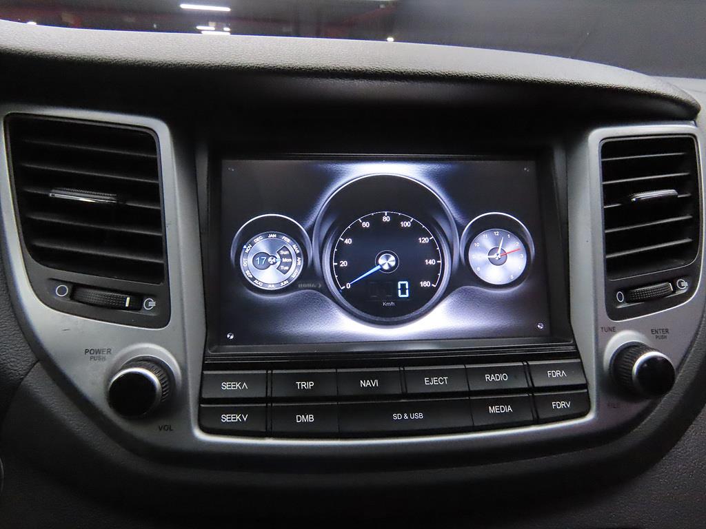 HYUNDAI Tucson - Vista 10