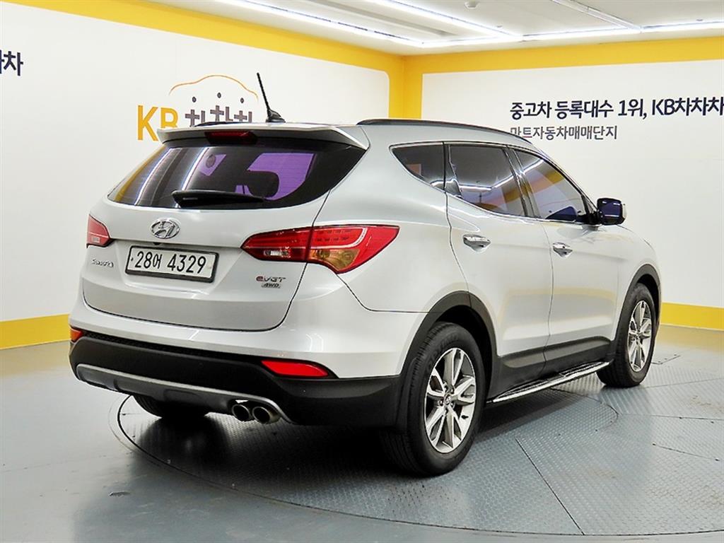 HYUNDAI Santa Fe - Vista 4