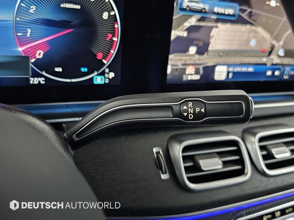 Mercedes Benz GLS Class - Vista 9