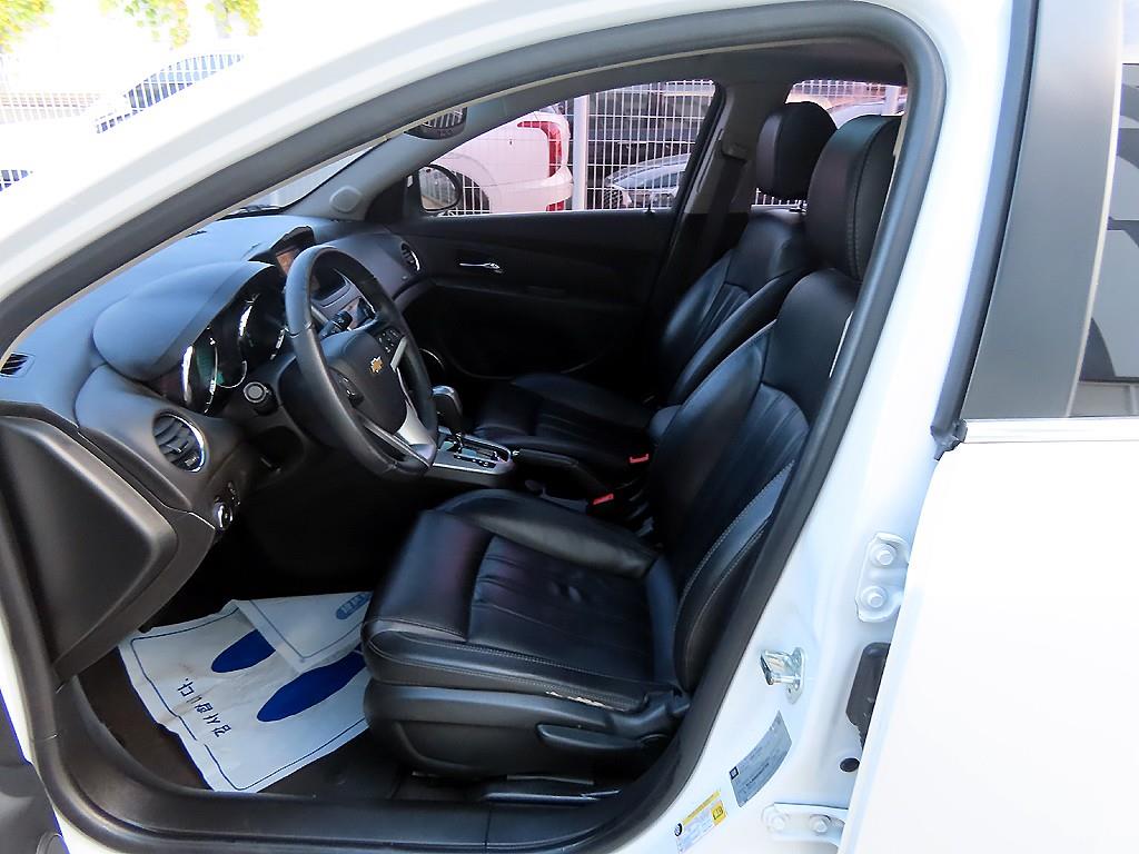 Chevrolet Cruise - Vista 5